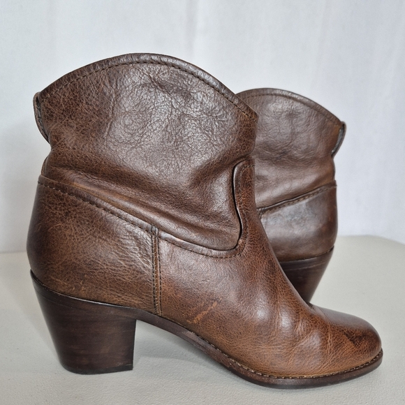 Frye Women's Jolene Pull-On Short Boots in Brown Vintage Leather - Size 7 - Picture 3 of 16